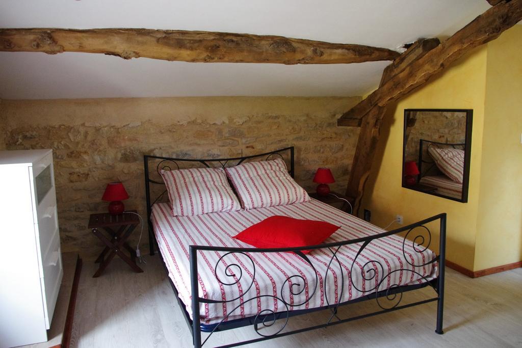 La Prade Basse 82 Bed & Breakfast Saint-Antonin-Noble-Val Bilik gambar