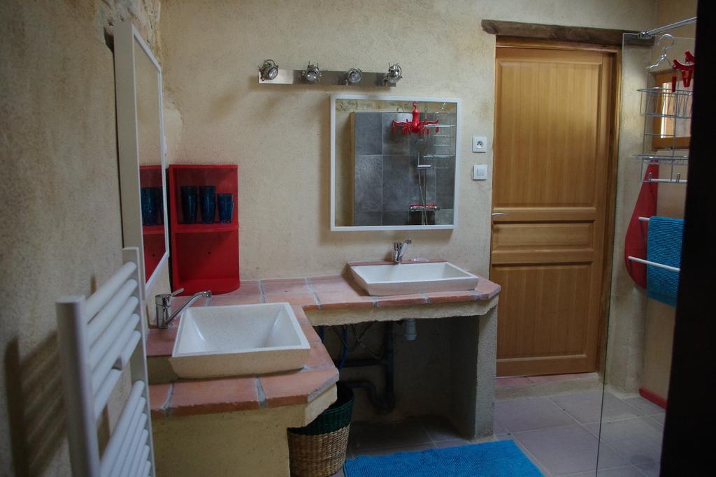 La Prade Basse 82 Bed & Breakfast Saint-Antonin-Noble-Val Bilik gambar